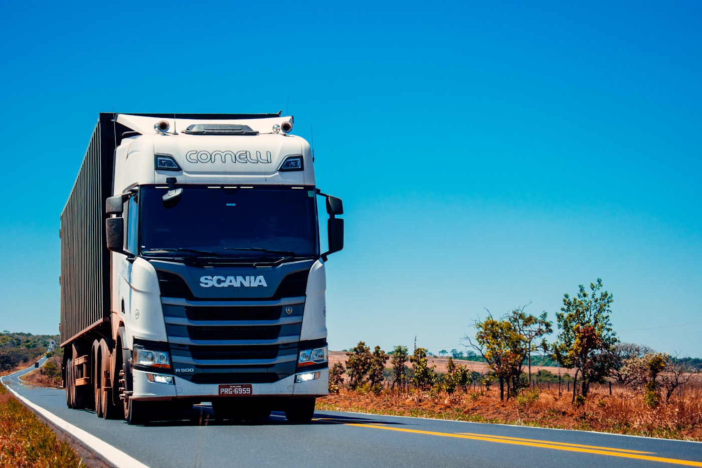 Freight truck and air cargo logistics transport